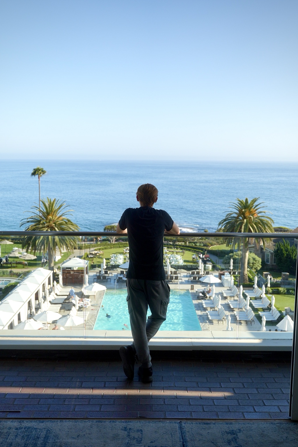 Ken Van Vorhis looking out over the Pacific in Laguna Beach, California