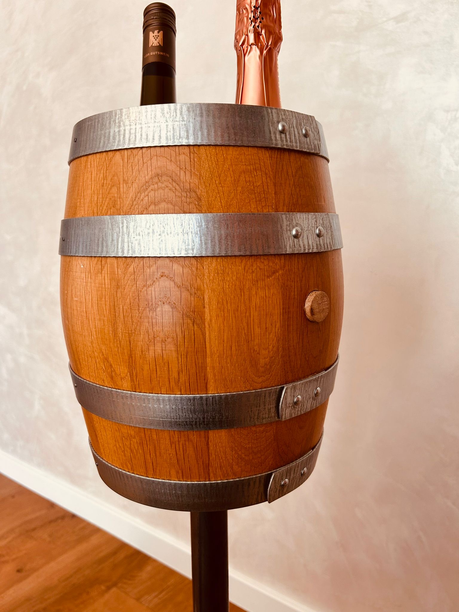 Barrikat-Wein- und Sektkühler – Detailaufnahme Stahlgestell