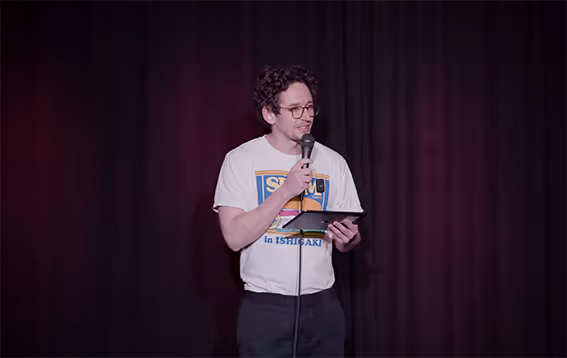 Crowd atmosphere during a comedy event in Amsterdam captured in real time