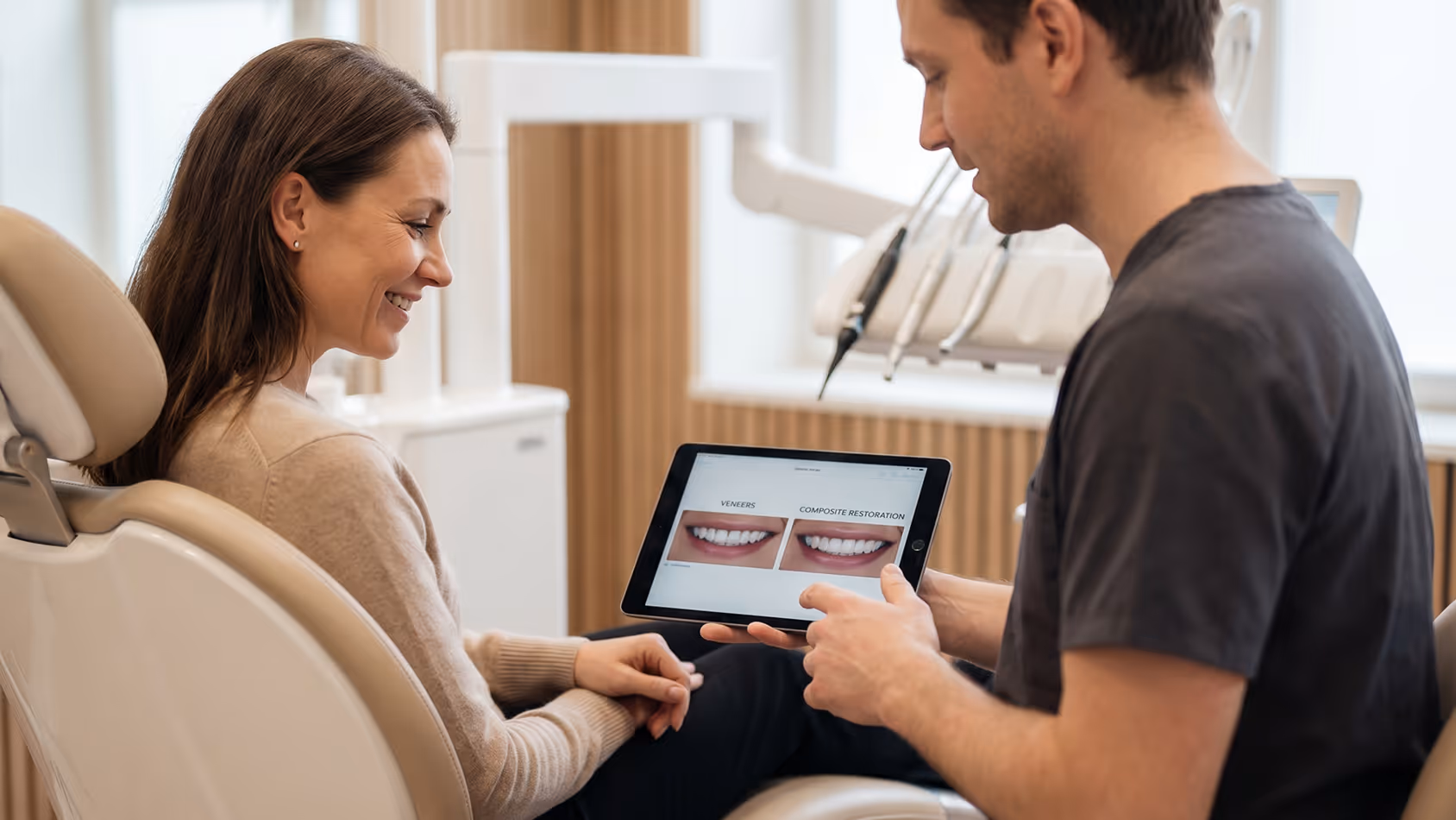 порівняння вінірів та композитної реставрації — стоматологія Allure Dental