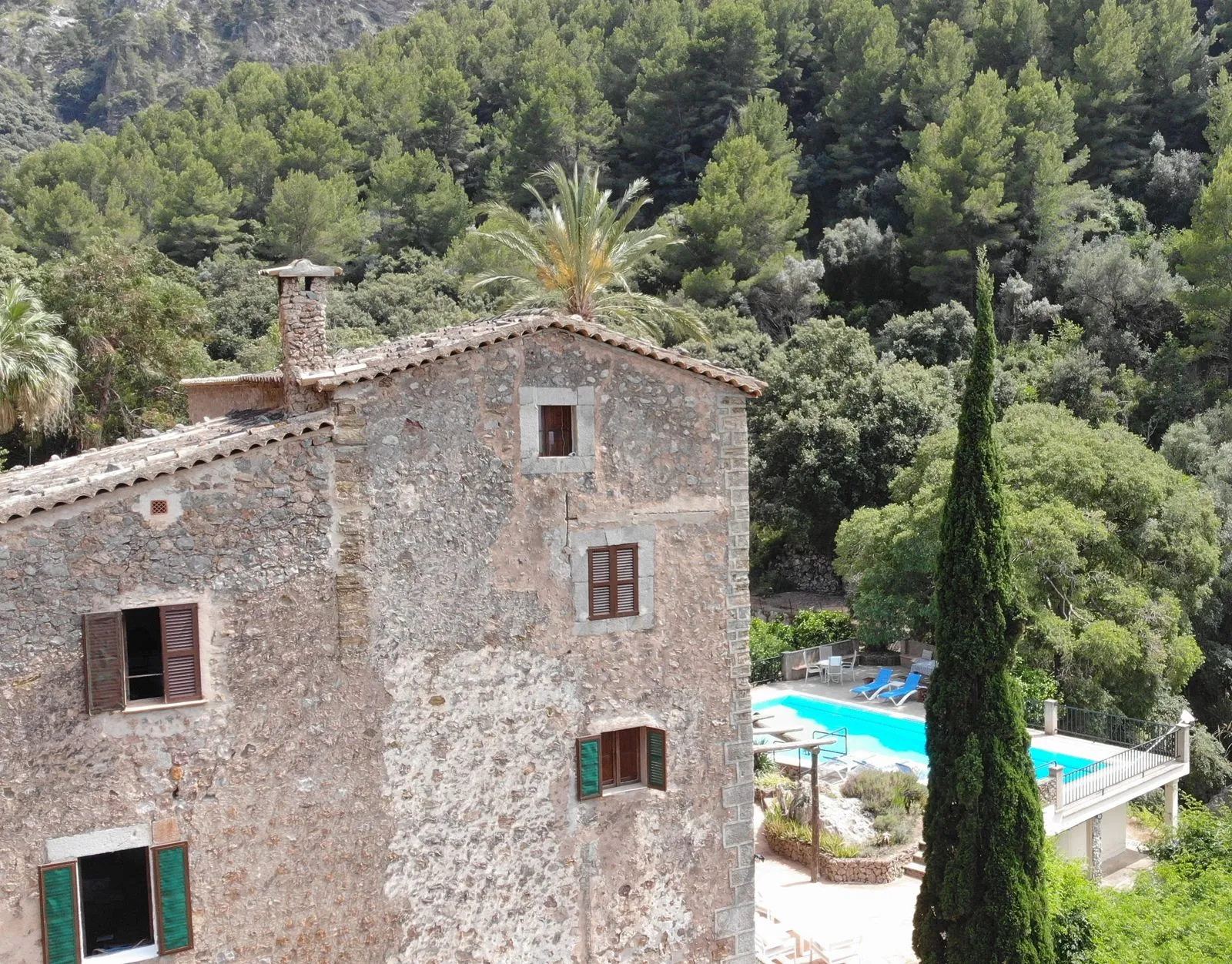 Front of Finca Higo historic outdoor wall