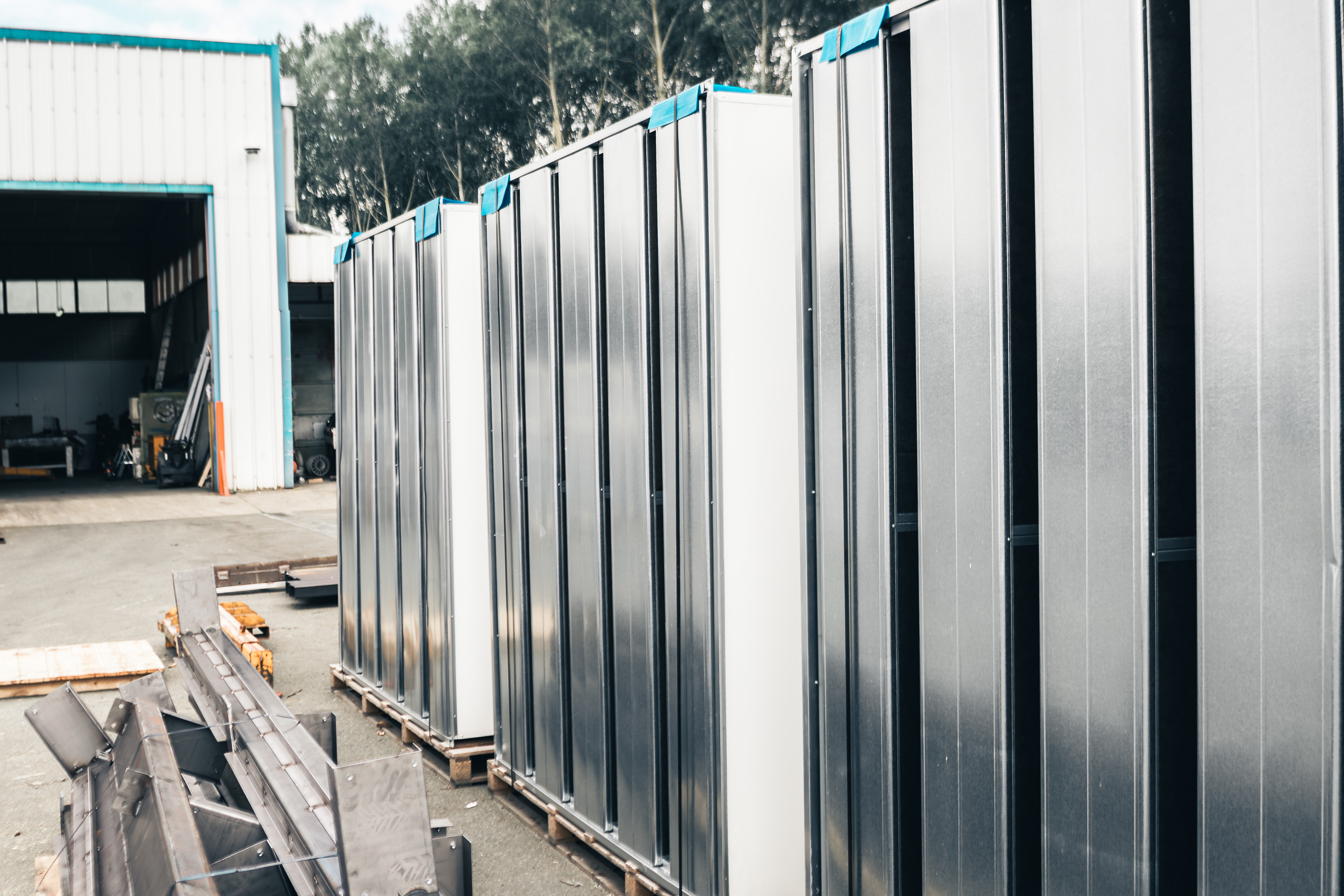 Barriere anti-bruit industrielle en lames acier