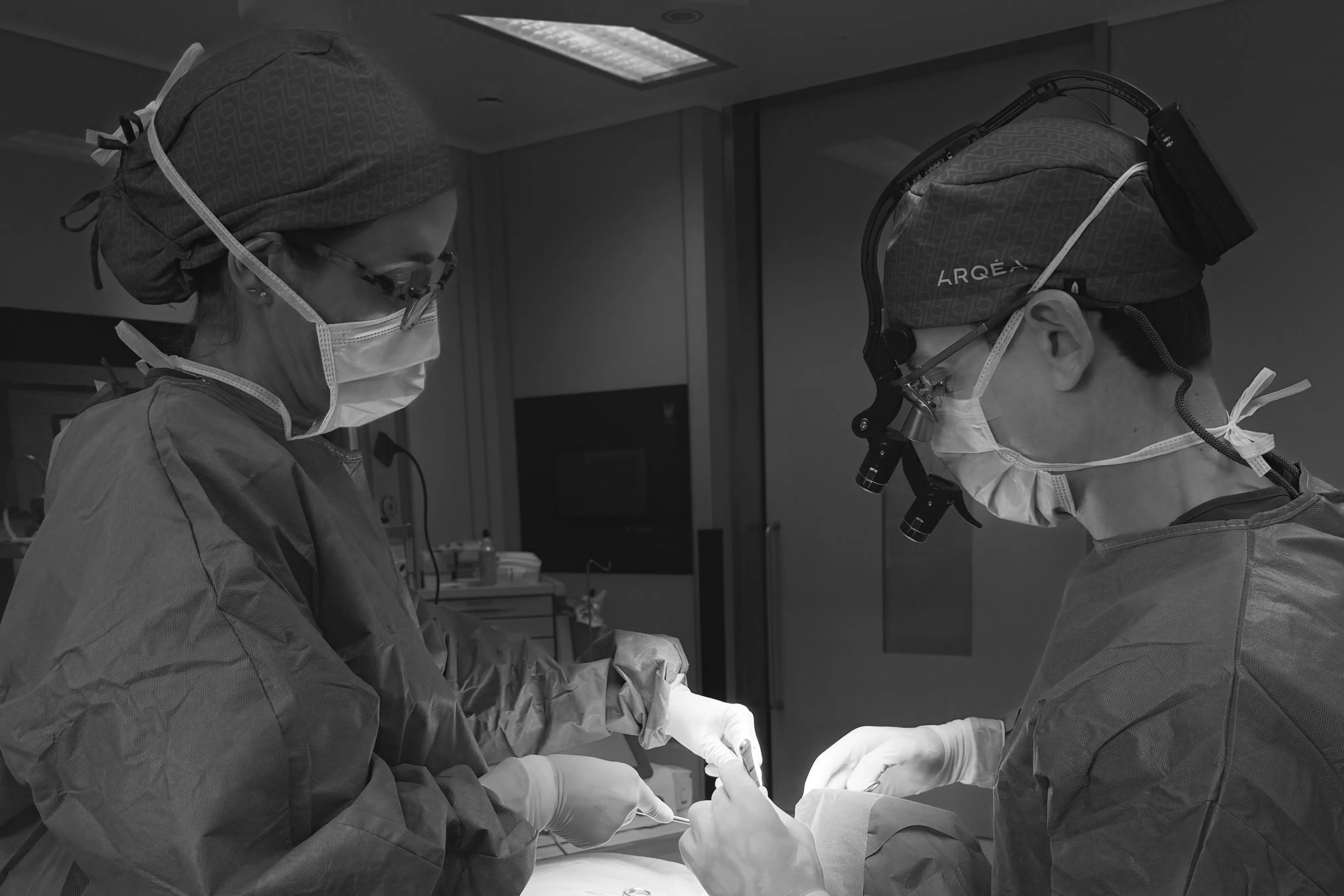 Best FFS Surgeon? 12 Things to Check Yourself