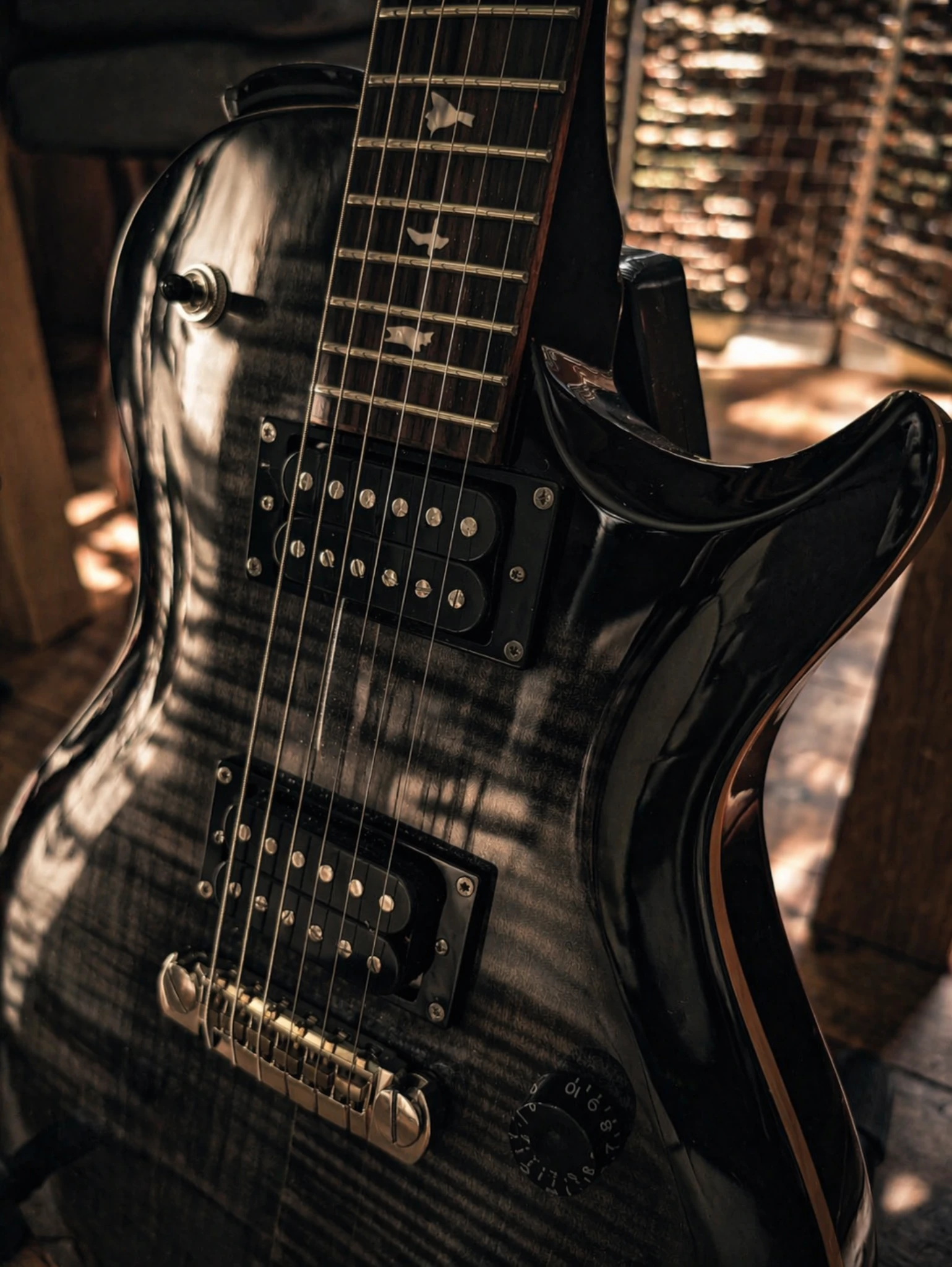 Image of an electric guitar