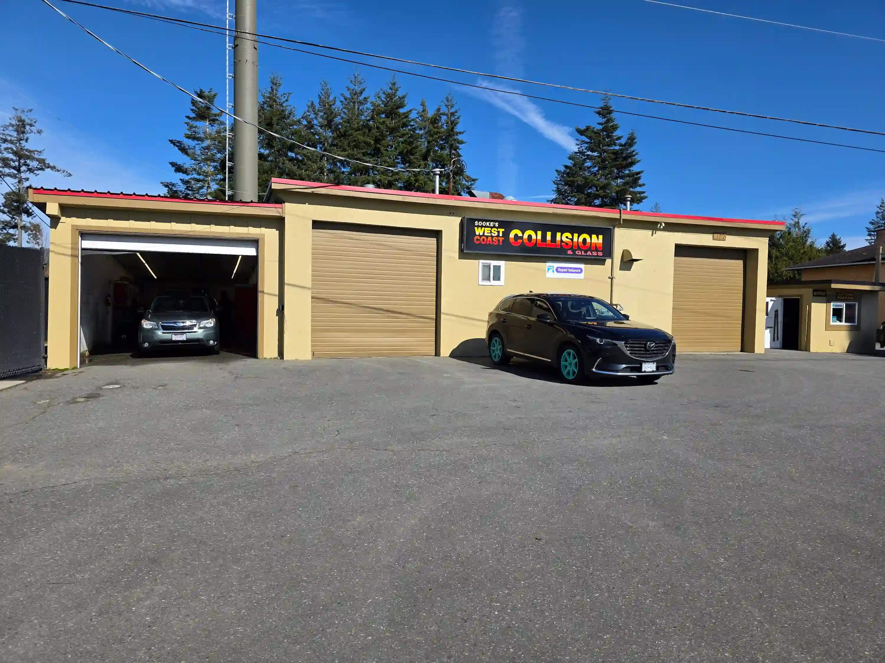 belmont collision store front