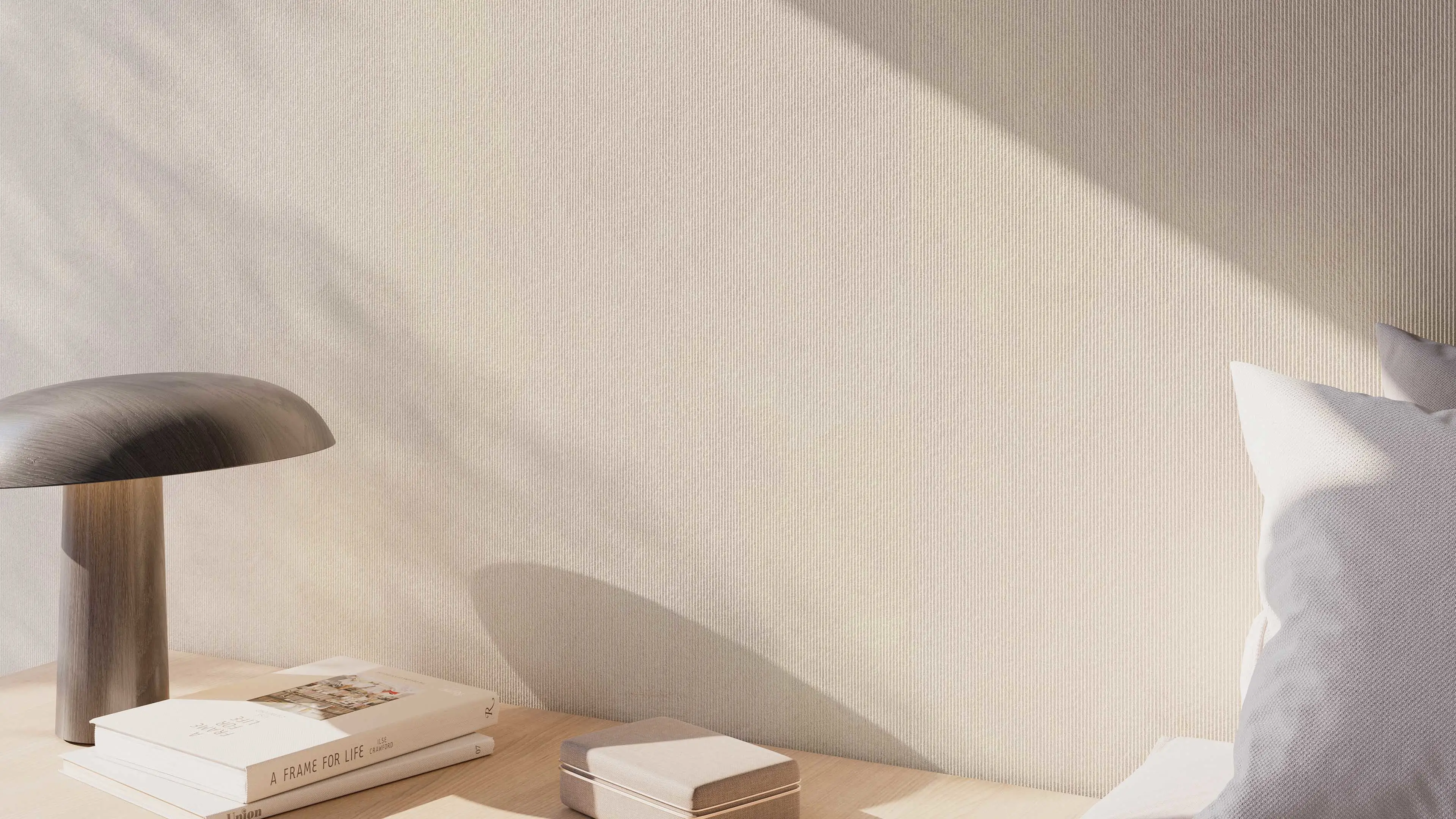 Santorini Taupe Line wandtegel van Porcelanosa als accentwand in slaapkamer