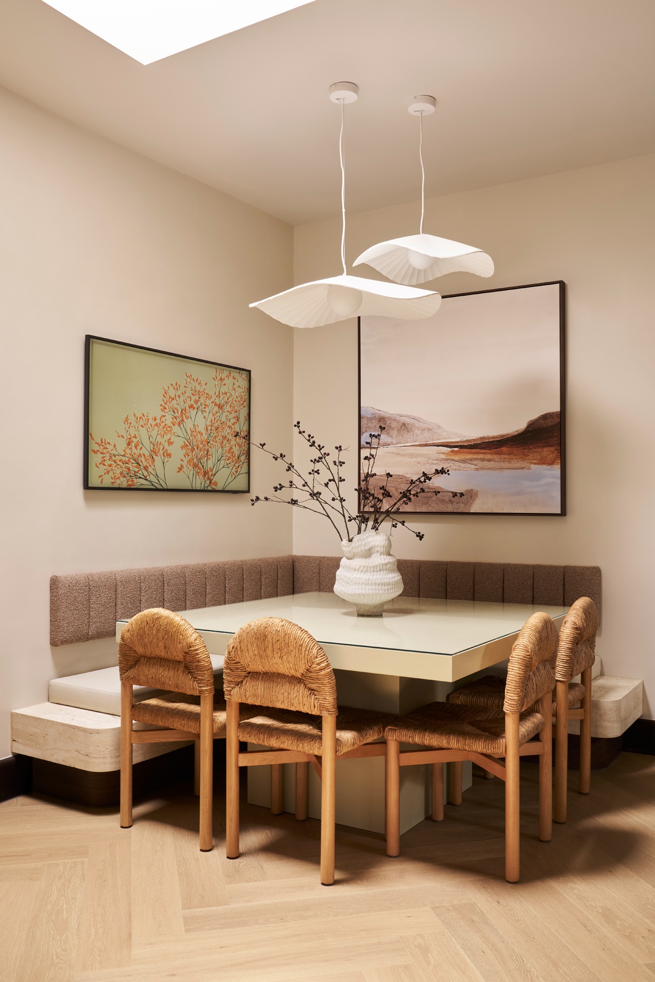 Cliff Residence — dining nook