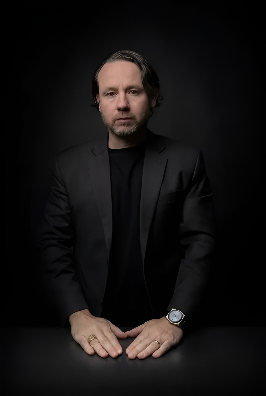 Pascal Wasinger, Experte für Cyber Negotiation und Krisenkommunikation