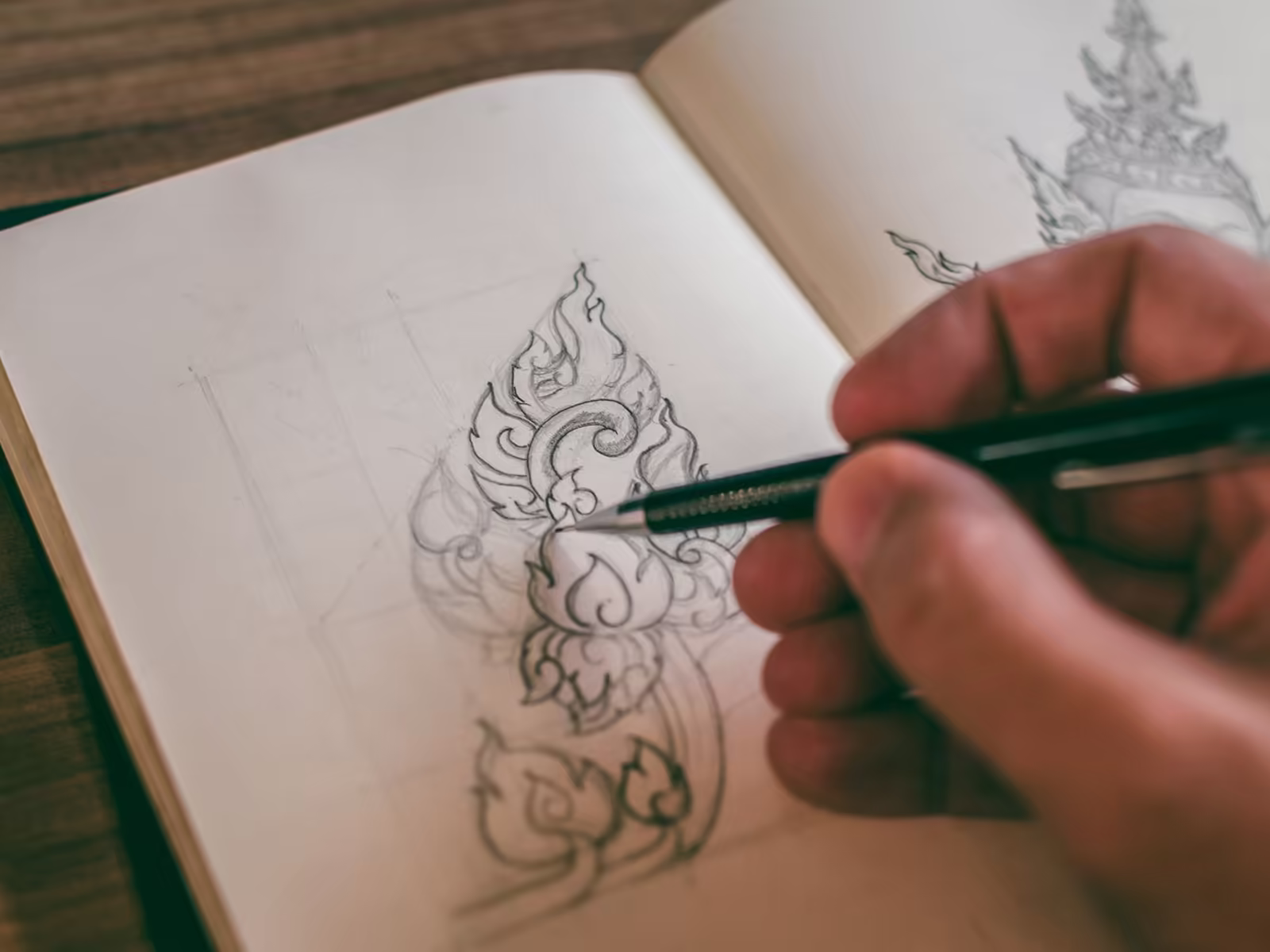 Should You Update Your Company Logo? Six Benefits