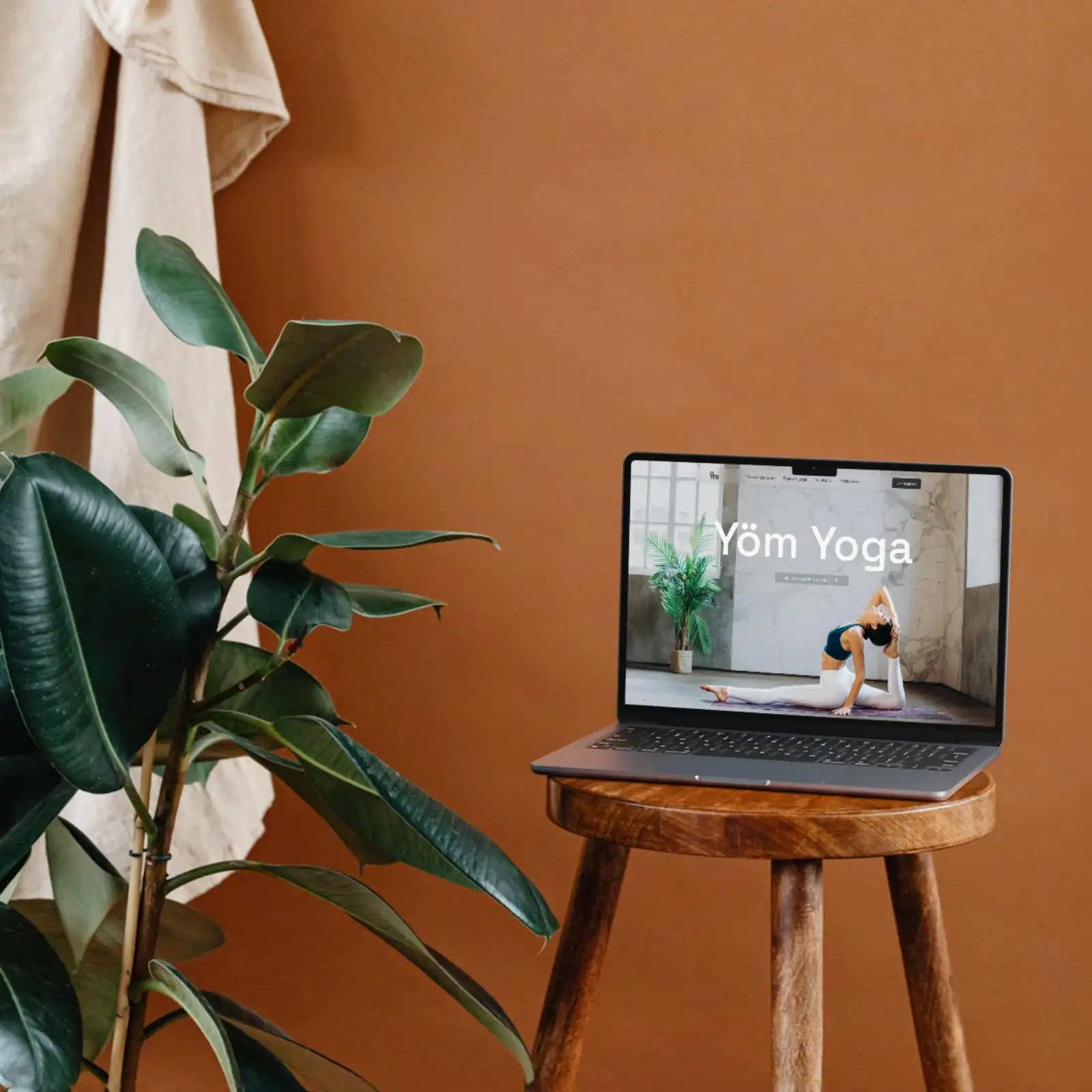 Aperçu du site Yöm Yoga réalisé par Oraa Création.