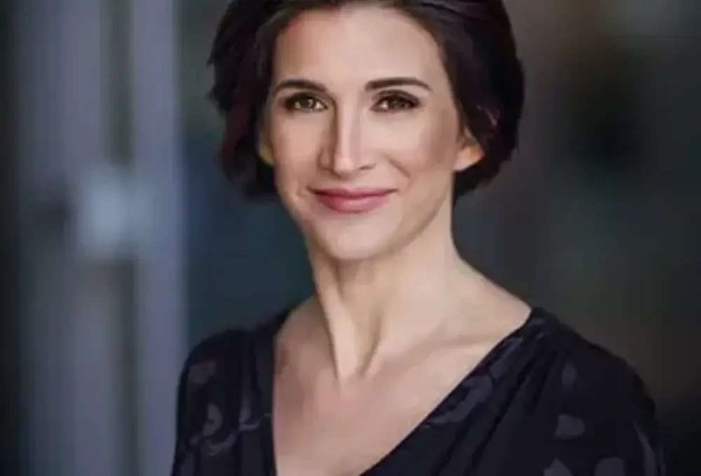 Zoë Chance, Speaker, Expert in Persuasion, Decision-Making Authority, Bestselling Author