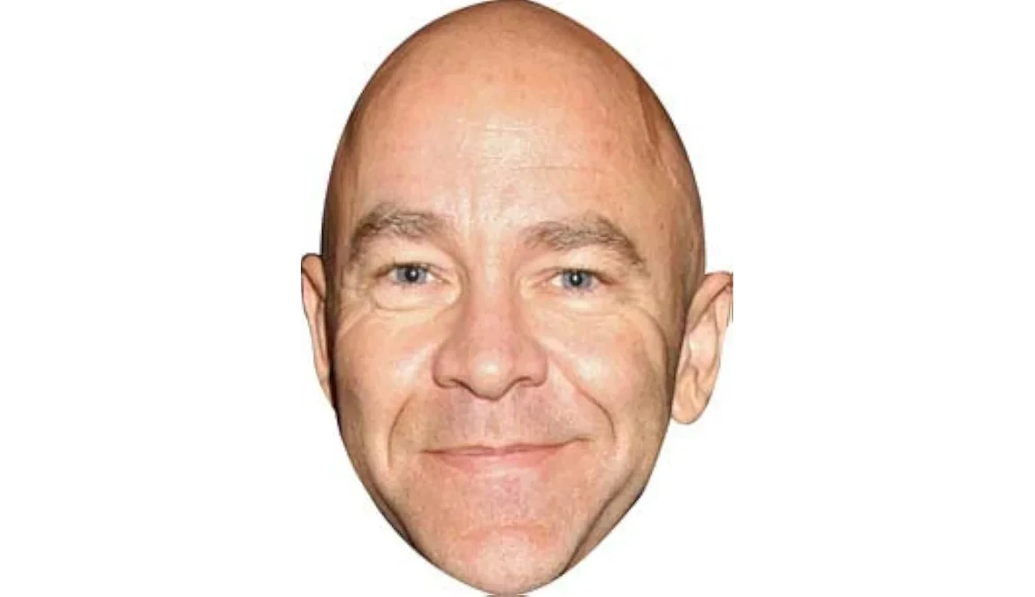 Dominic Littlewood, Speaker, Consumer Affairs Expert, TV Presenter, Fraud Prevention Advocate, Resilience Coach