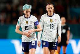 image of a medical clinic team meeting