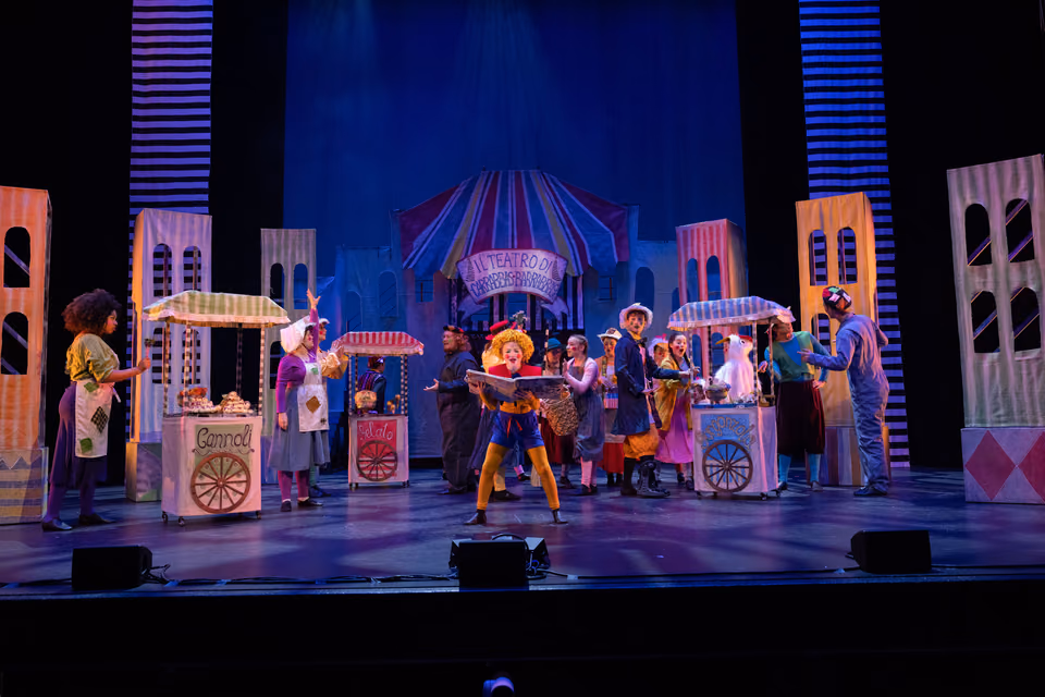 Pinocchio: the market scene
