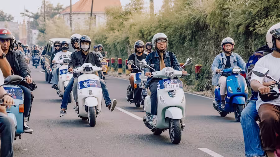 scooter drivers in Asia