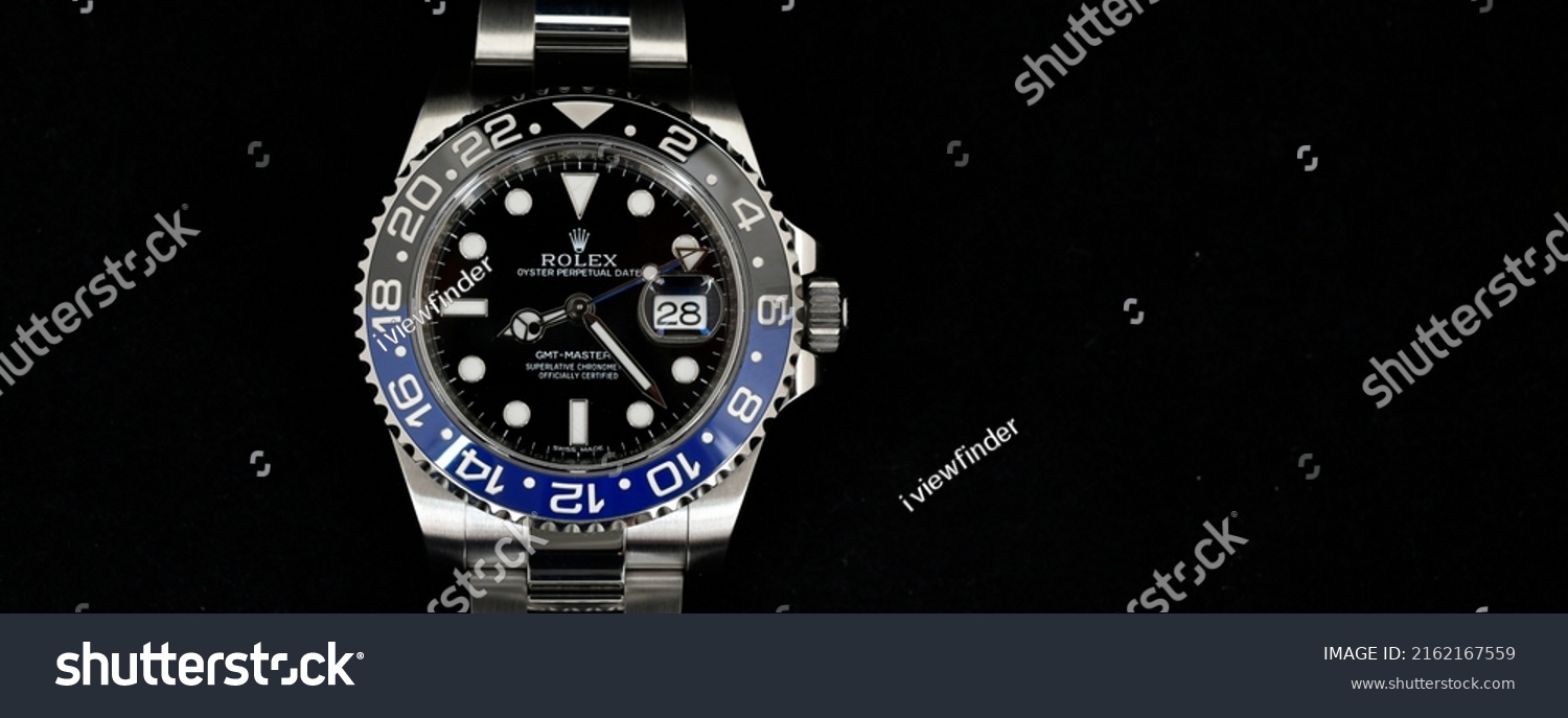 [background image] image of auto parts (for a automotive service)