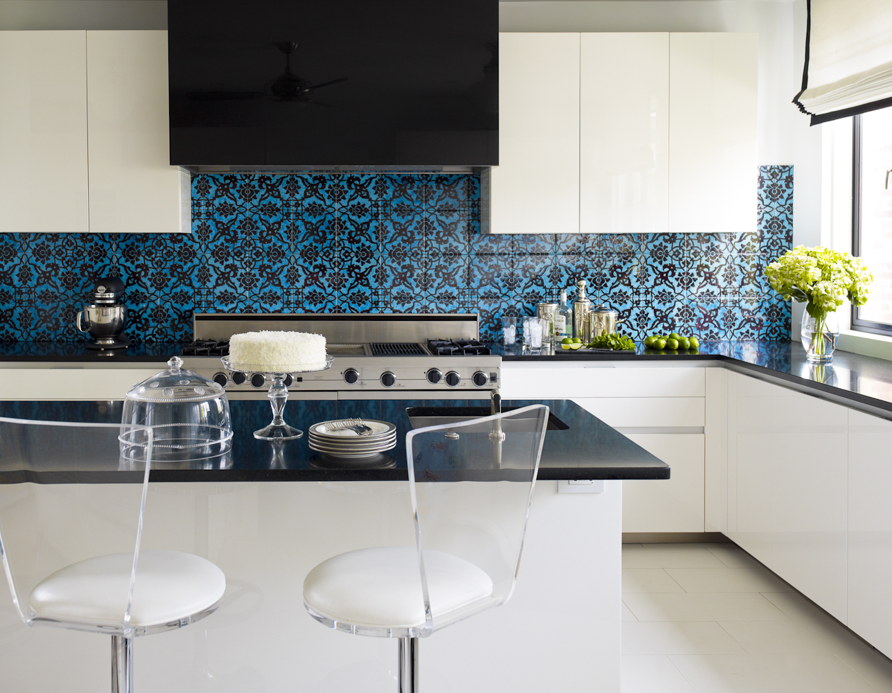 1960s DC Townhouse kitchen with patterned tile by Hillary Thomas