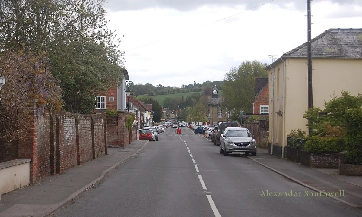 Mortgage broker Hampshire coverage: Stockbridge High Street in the Test Valley, near our Romsey office