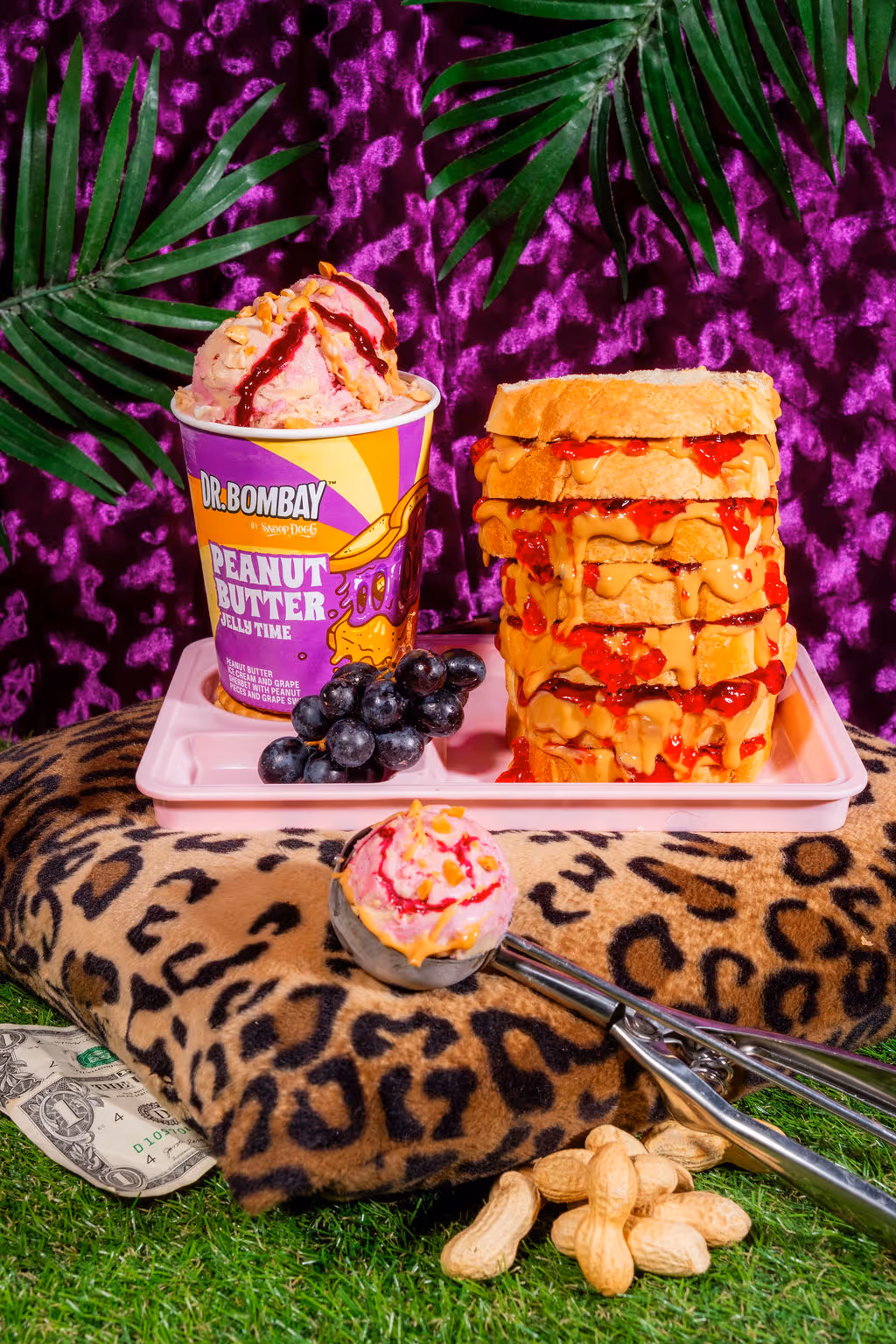Pot de glace saveur Peanut butter Jelly time