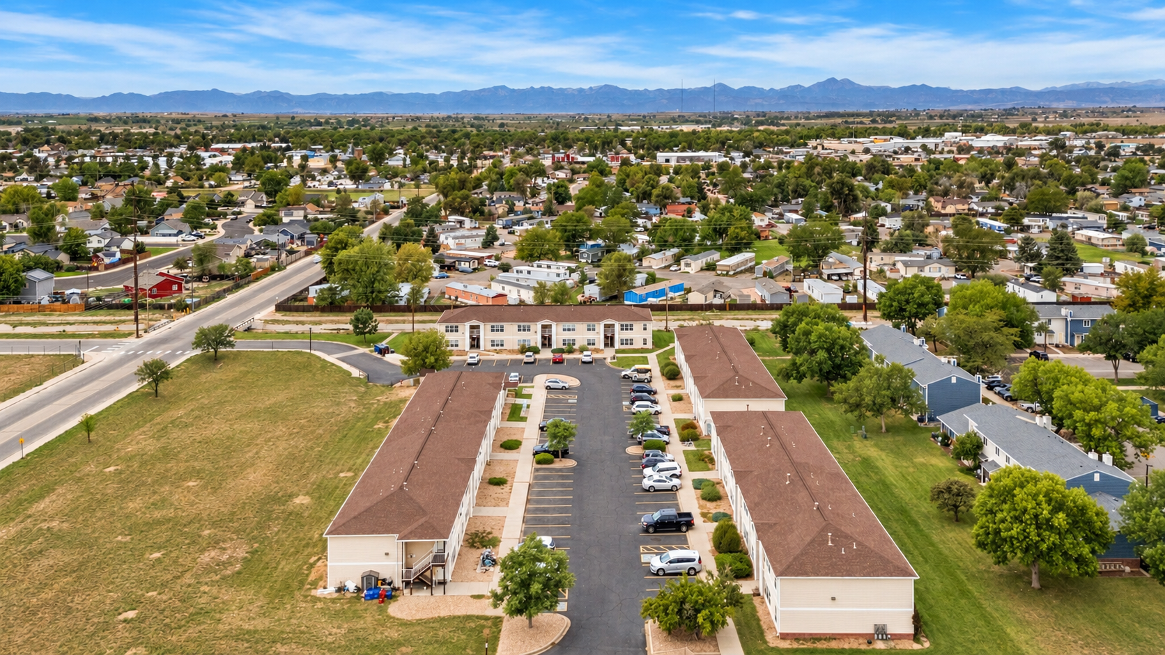Aerial view of property and surrounding area