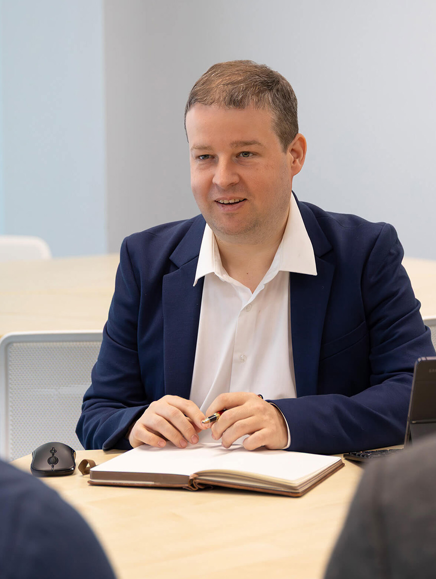 Matt in a discover meeting