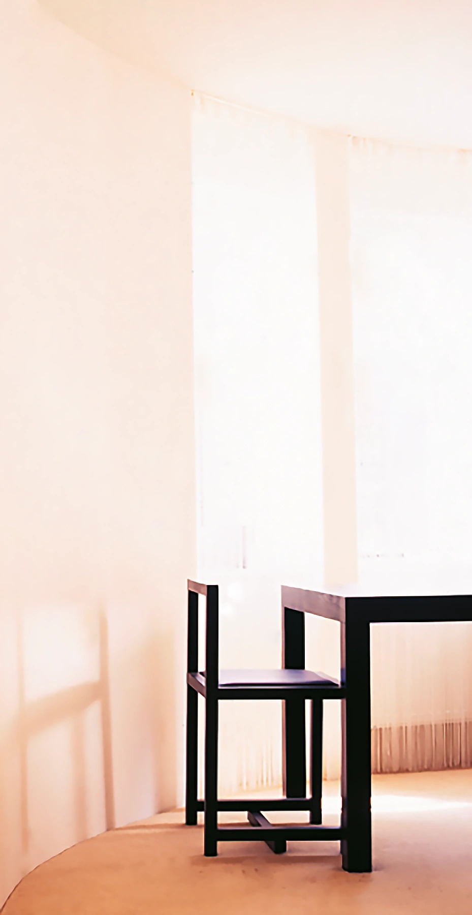 The whole reception terminates in a bay window with 5 apertures. Silk cord filters, garden uplighters, streetlights and moonlight to create a multifaceted light installation at night. 