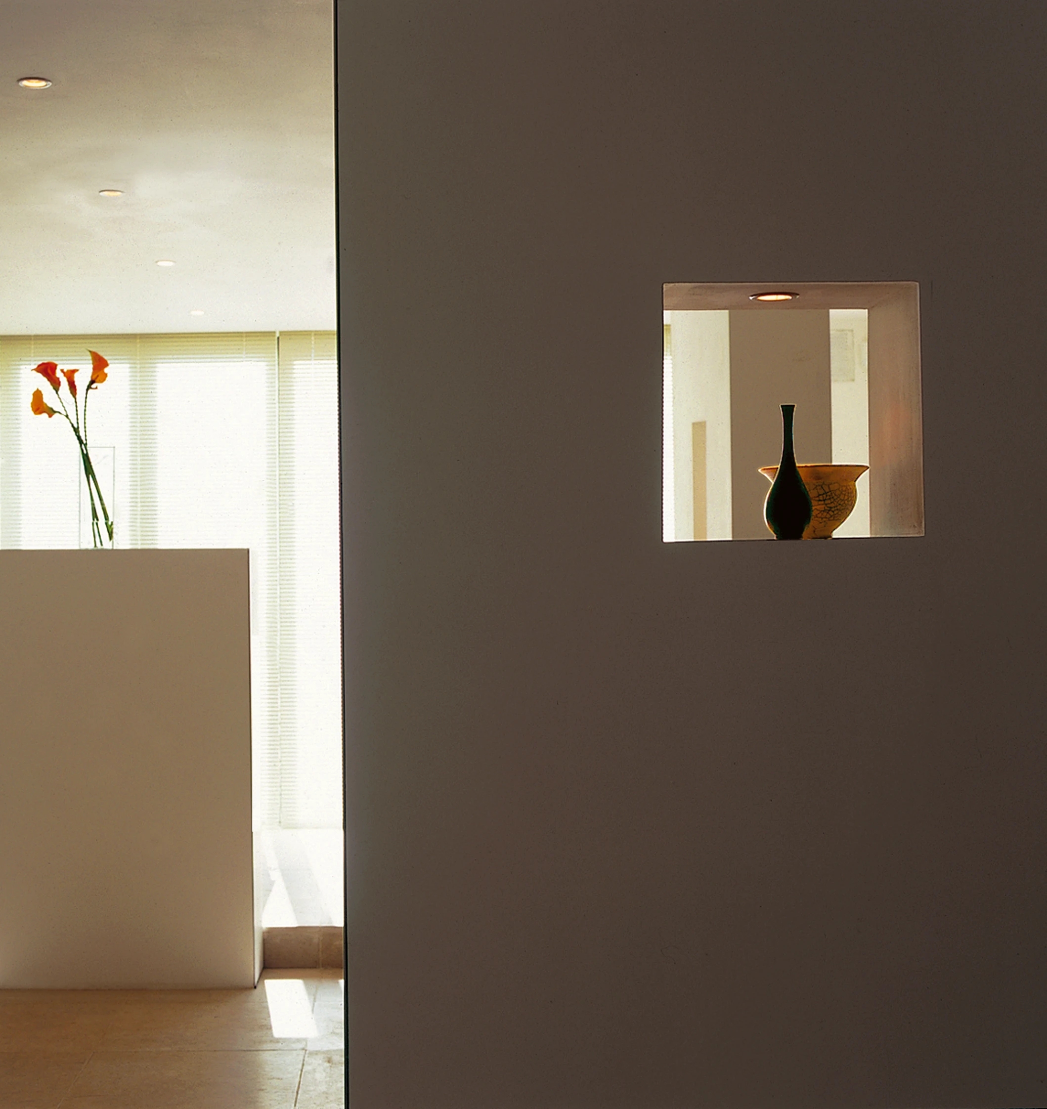 From the reception, dining room and kitchen functions are concealed while allowing views to one of three roof terraces. 