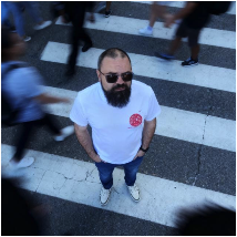 Deniz [Nachname einfügen, falls er einen auf der Seite hat], Head of Media und Leiter für Film- und Fotoproduktion bei Digify Consulting