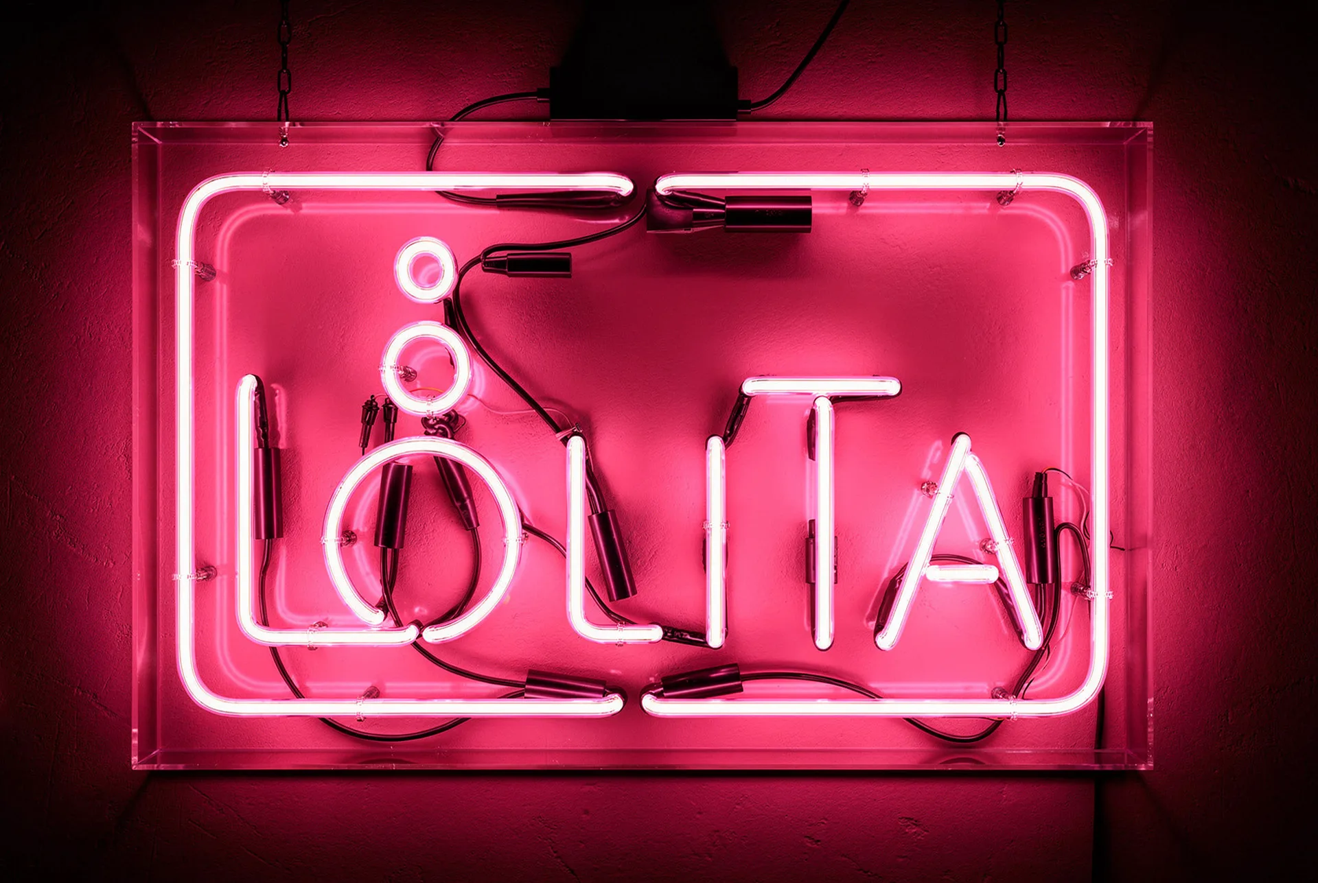 Designs by Lolita gift packaging and boxed glassware