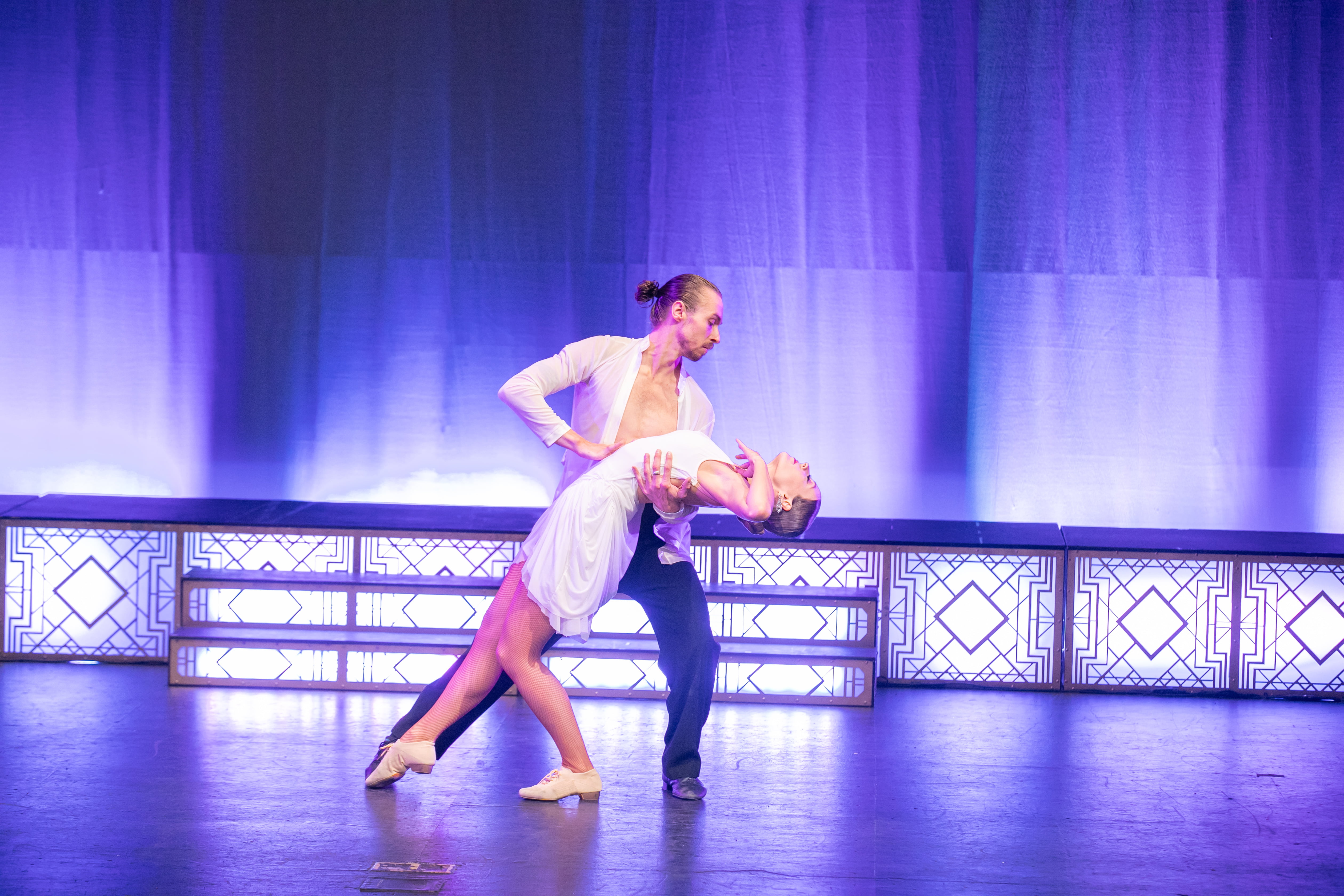 Professional showcase — romantic dip