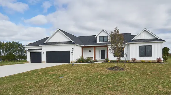 font-of-white-custom-home