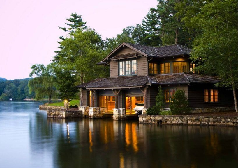 Lakehouses For Sale
