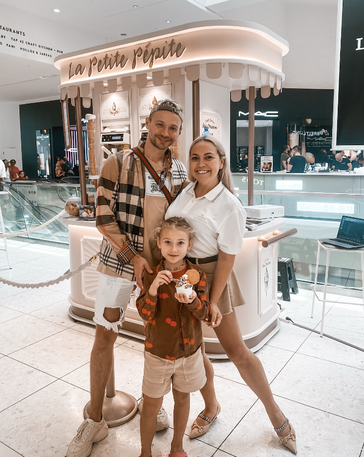 Family Enjoying Ice cream