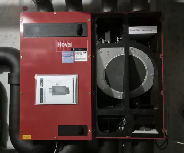 Système de ventilation Hoval ouvert pour entretien par Techni-Therm en Suisse romande