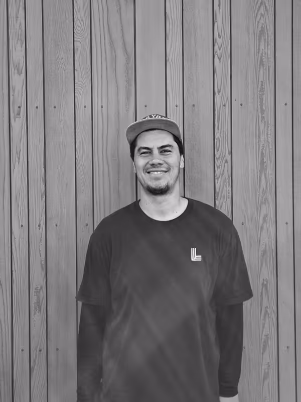 Team member Lewis, Foreman