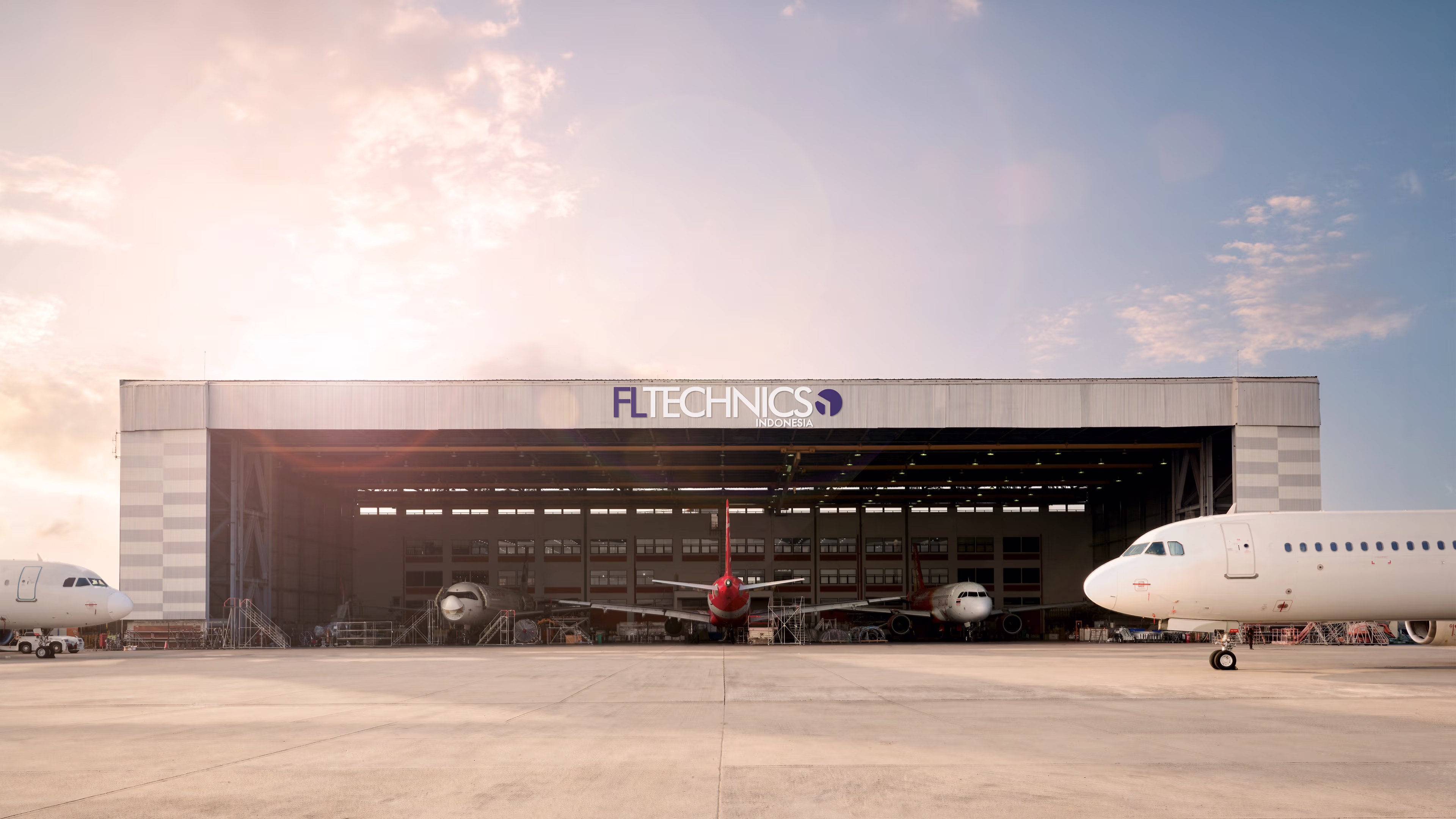 FL Technics base maintenance hangar in Kaunas (KUN)