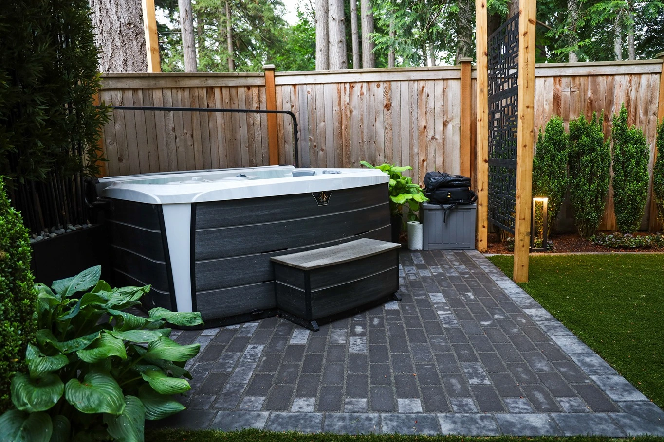 Making a Small Backyard Feel Bigger After 8