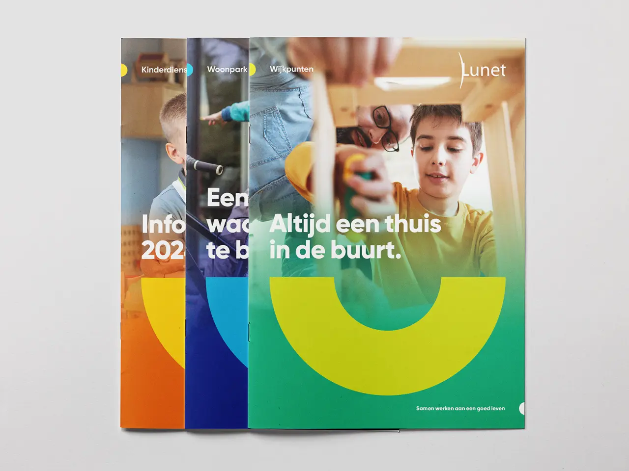 brochure in huisstijl van Lunet door Coolbrand
