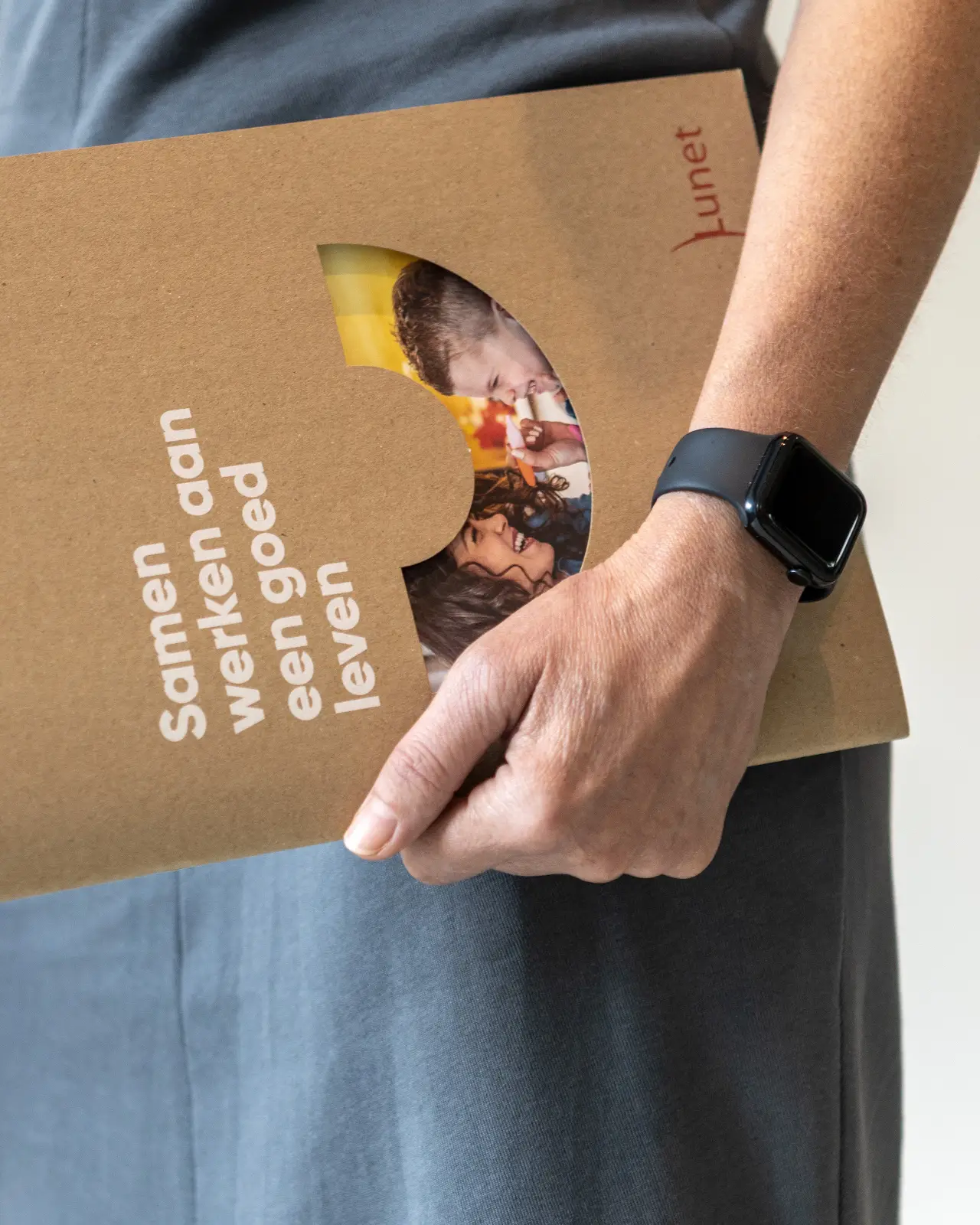 brochure in huisstijl van Lunet door Coolbrand
