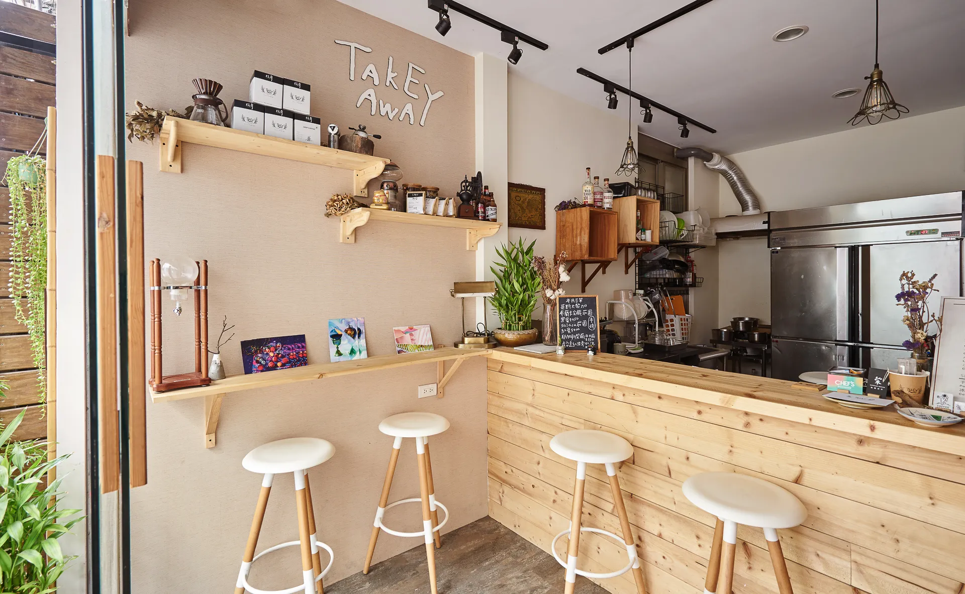 士林．TakeAway 咖啡｜商業空間｜商業裝潢｜店家裝潢｜柒號設計｜柒號空間設計