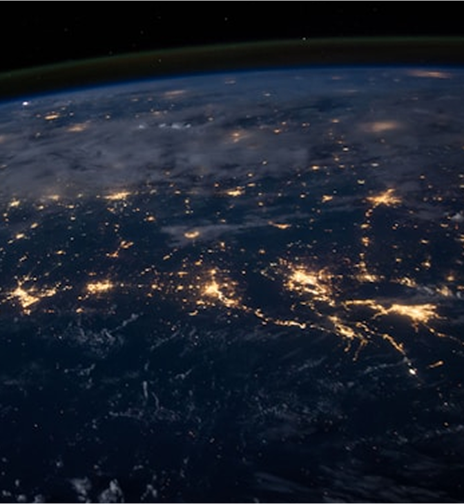 Trust and guarantee badge for customer assurance