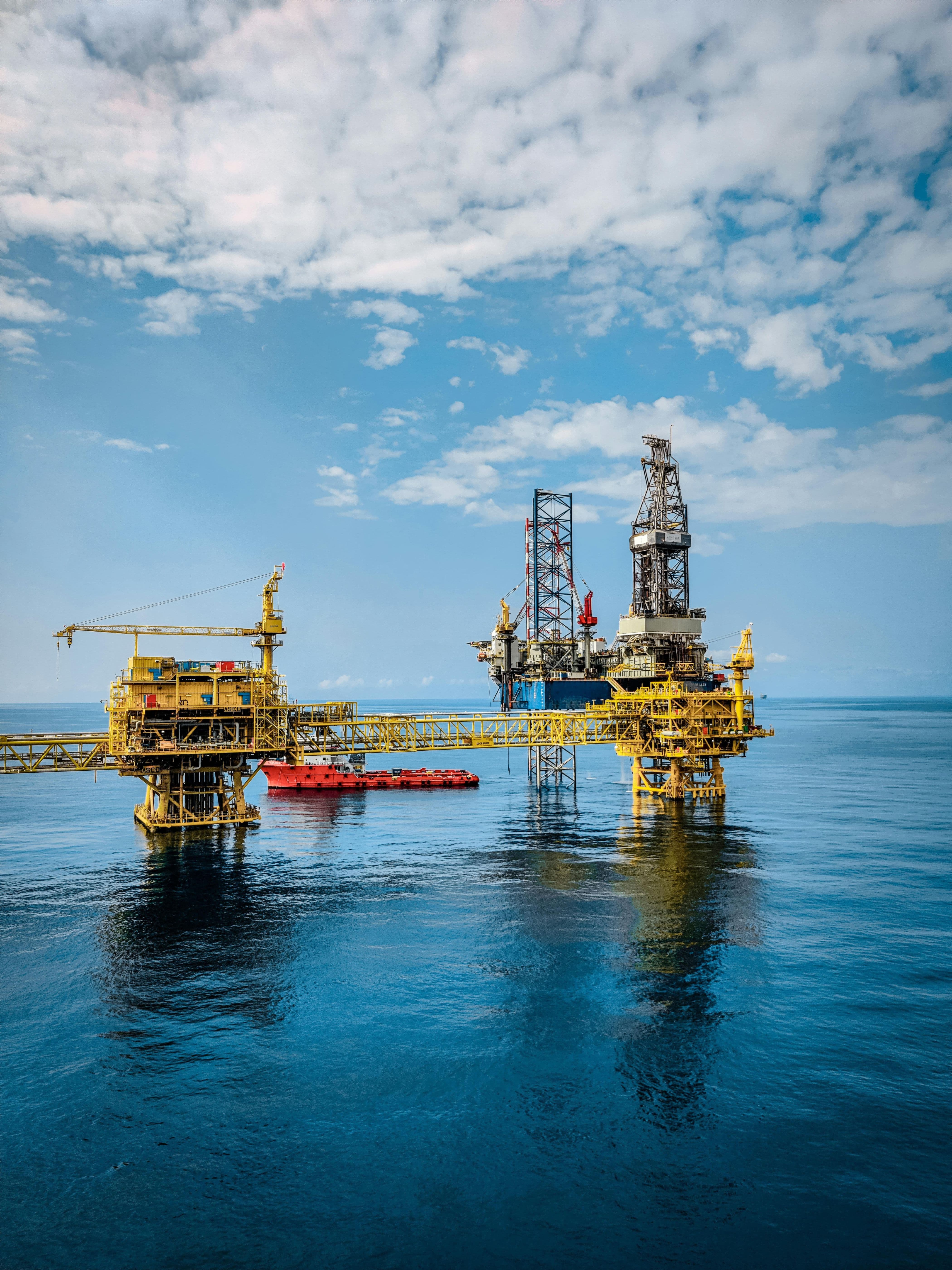 Big data analytics benefits the oil and gas industry by optimizing operations, enhancing exploration, reducing downtime, and improving decision-making.