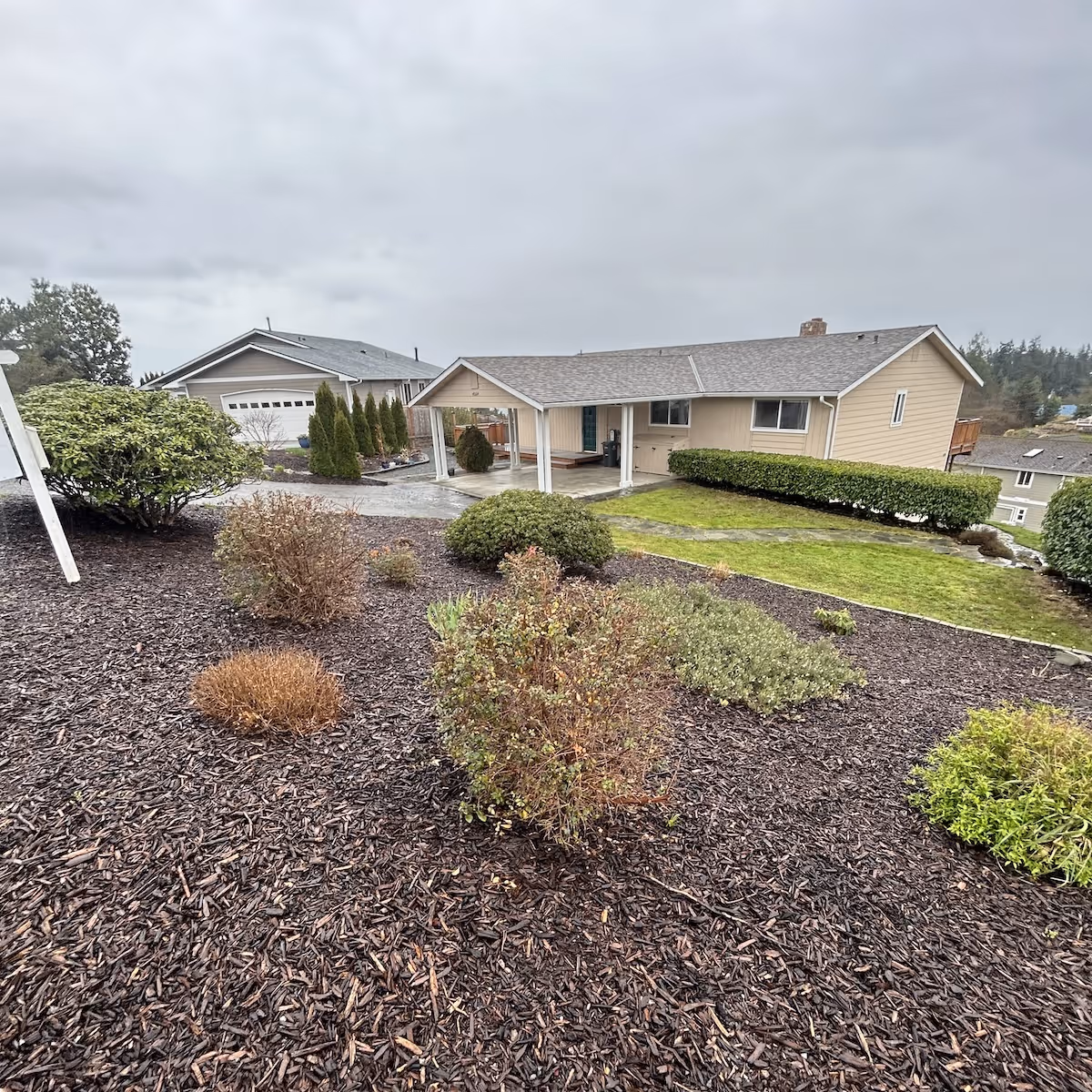 Landscaping services in Oak Harbor, Washington by Ebai’s Landscaping creating clean, functional, and visually appealing outdoor spaces