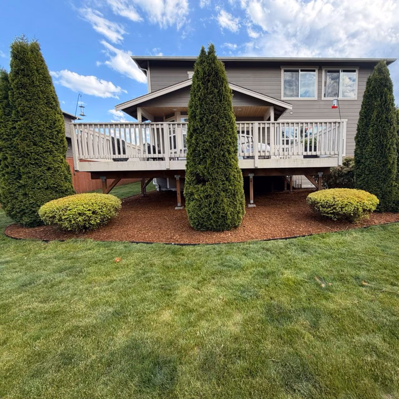 Professional landscaping near me in Oak Harbor, Washington by Ebai’s Landscaping for clean, functional, and beautifully maintained outdoor spaces