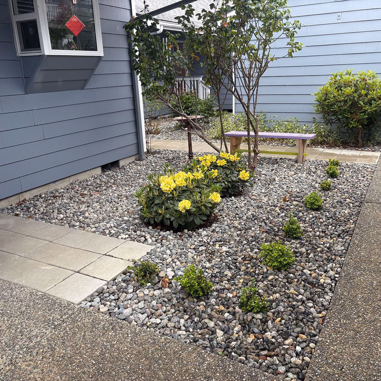 
Professional landscaping services in Oak Harbor, Washington by Ebai’s Landscaping creating attractive, functional, and well-maintained outdoor spaces