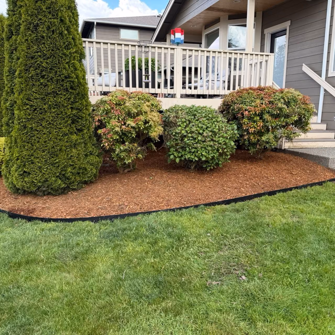 
Professional landscaping services near me in Oak Harbor, Washington by Ebai’s Landscaping for clean, functional, and beautifully maintained properties