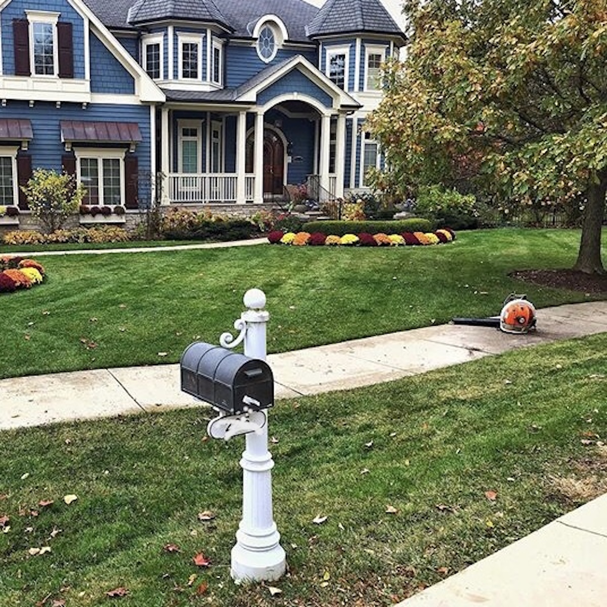 high end landscape maintenance services near me Illinois