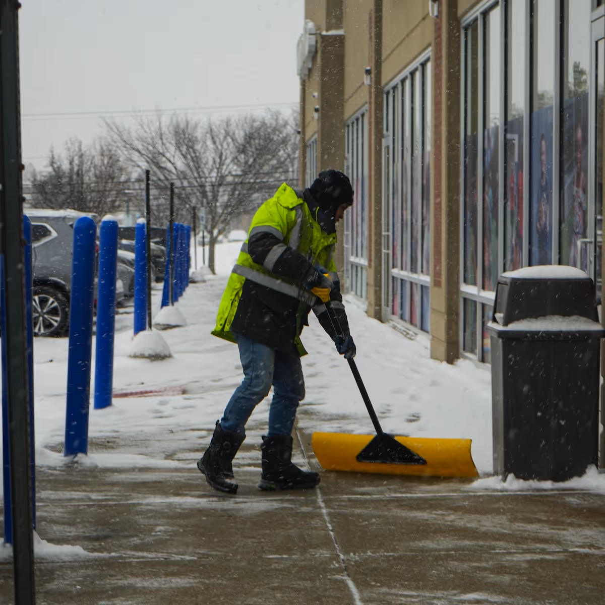 sidewalk shoveling and winter maintenance western suburbs Chicago