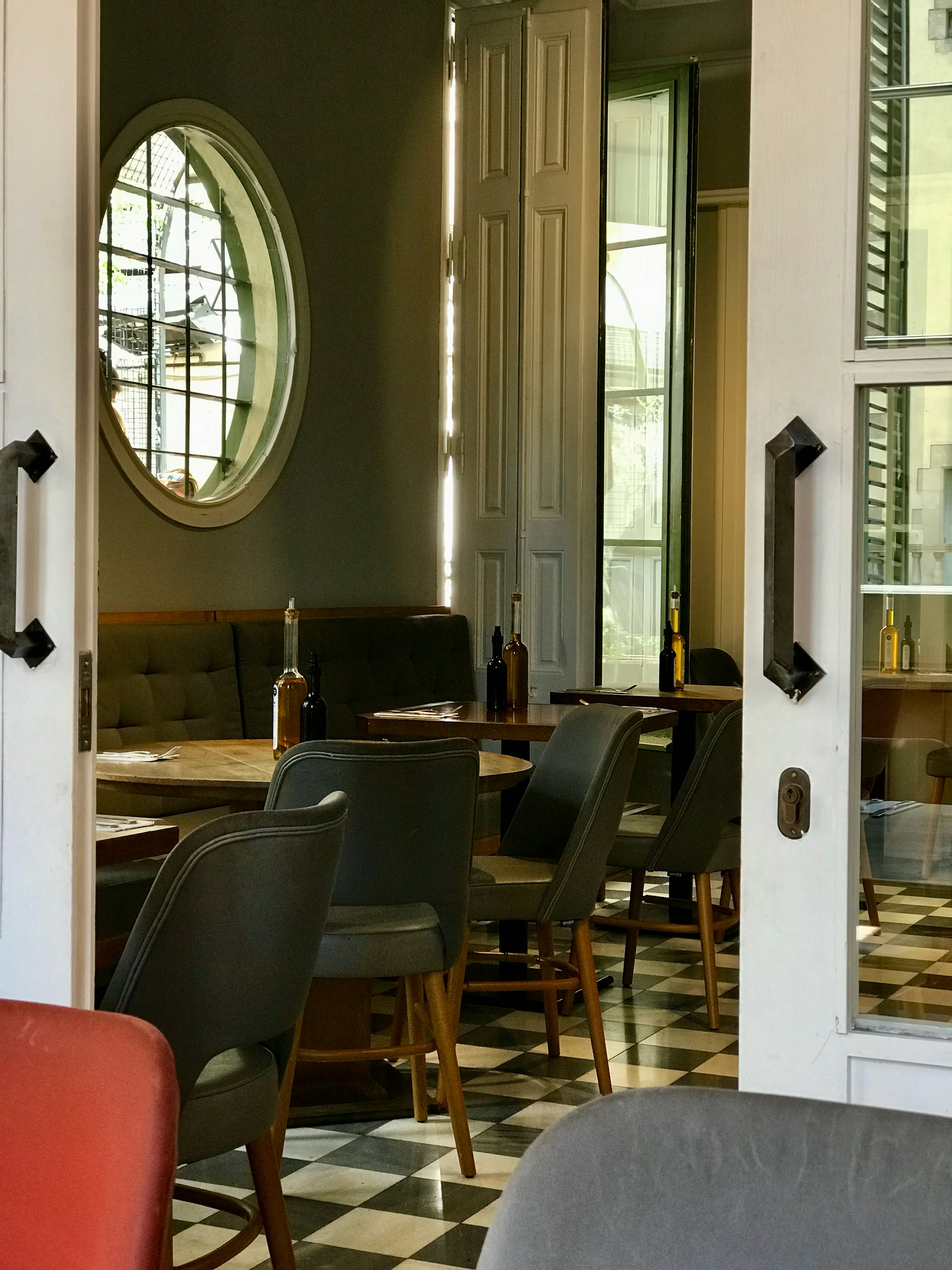 Café and bar fit-out