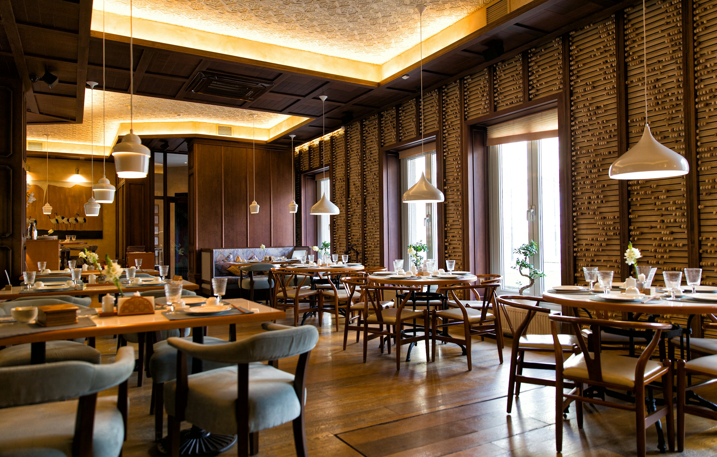 Custom restaurant seating
